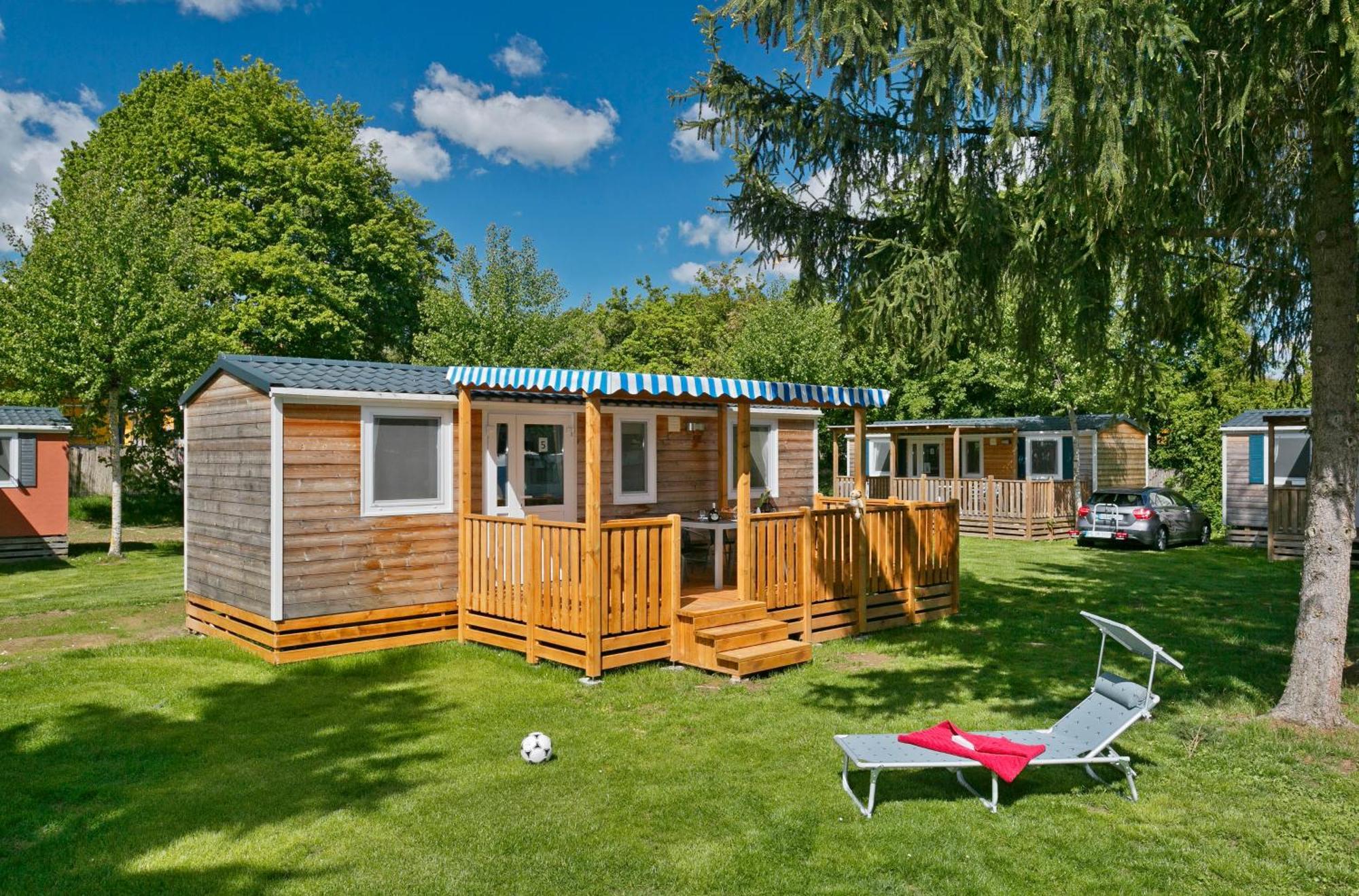 Knaus Campingpark Frickenhausen Frickenhausen am Main Extérieur photo